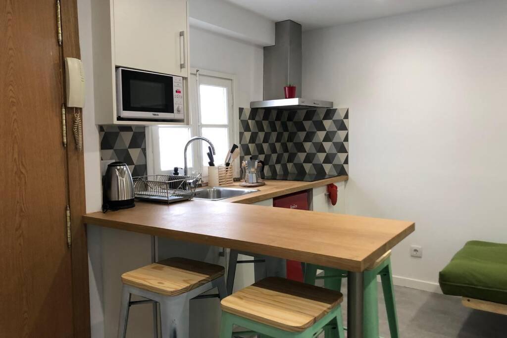 M3 Terrace. Cool Apartment 15 Min Center By Metro Esplugues de Llobregat Exterior foto